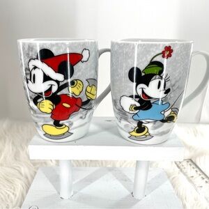 Disney Mickey and Minnie Mouse Festive Holiday Mug Set